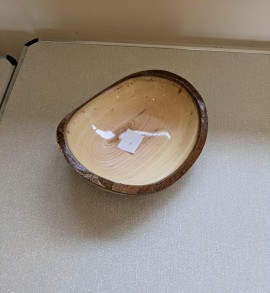 This natural edge bowl won <br>a commended certificate <br>for Howard Overton